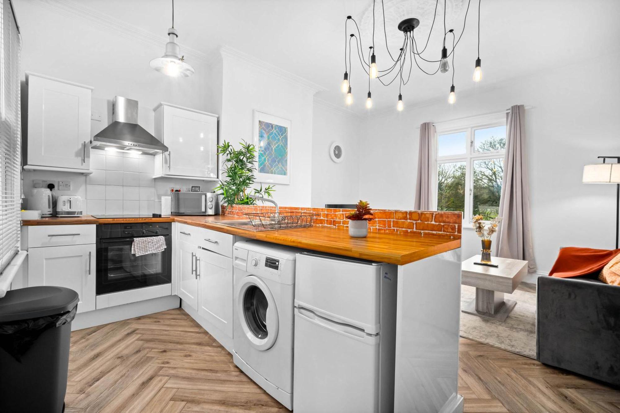 Luxury Apartment - Wolverhampton - Netflix - Smart Tv - Fast Wifi - 7Apc 外观 照片