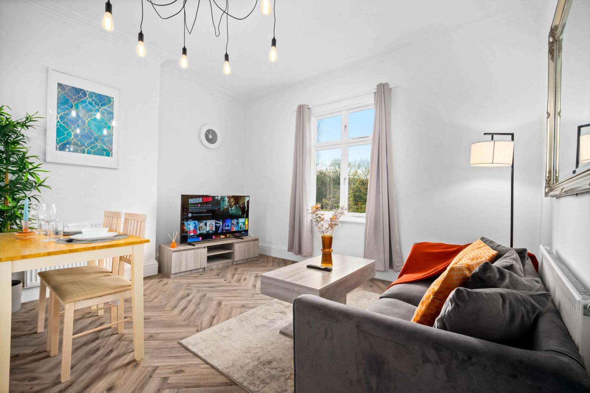 Luxury Apartment - Wolverhampton - Netflix - Smart Tv - Fast Wifi - 7Apc 外观 照片