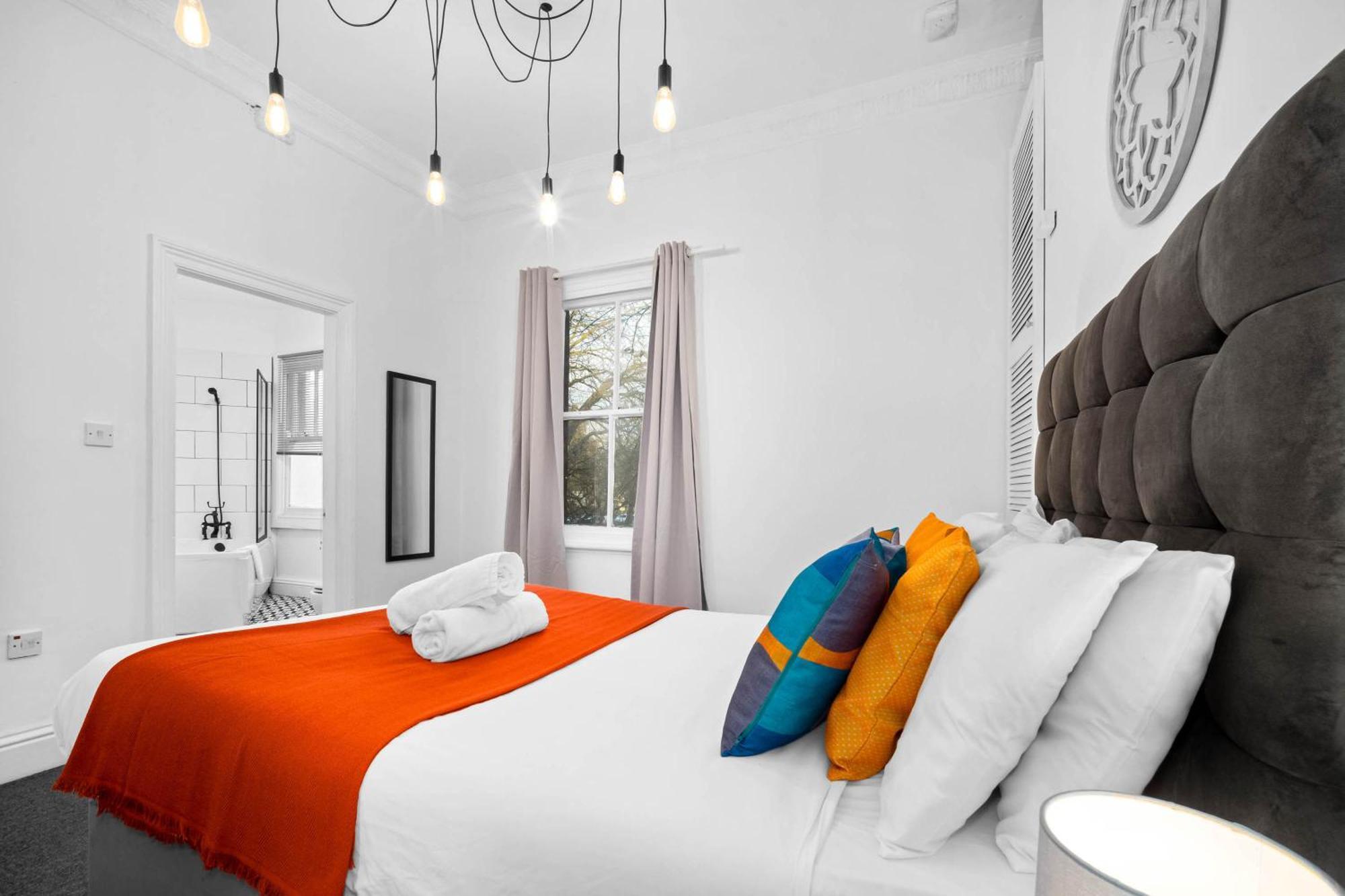 Luxury Apartment - Wolverhampton - Netflix - Smart Tv - Fast Wifi - 7Apc 外观 照片